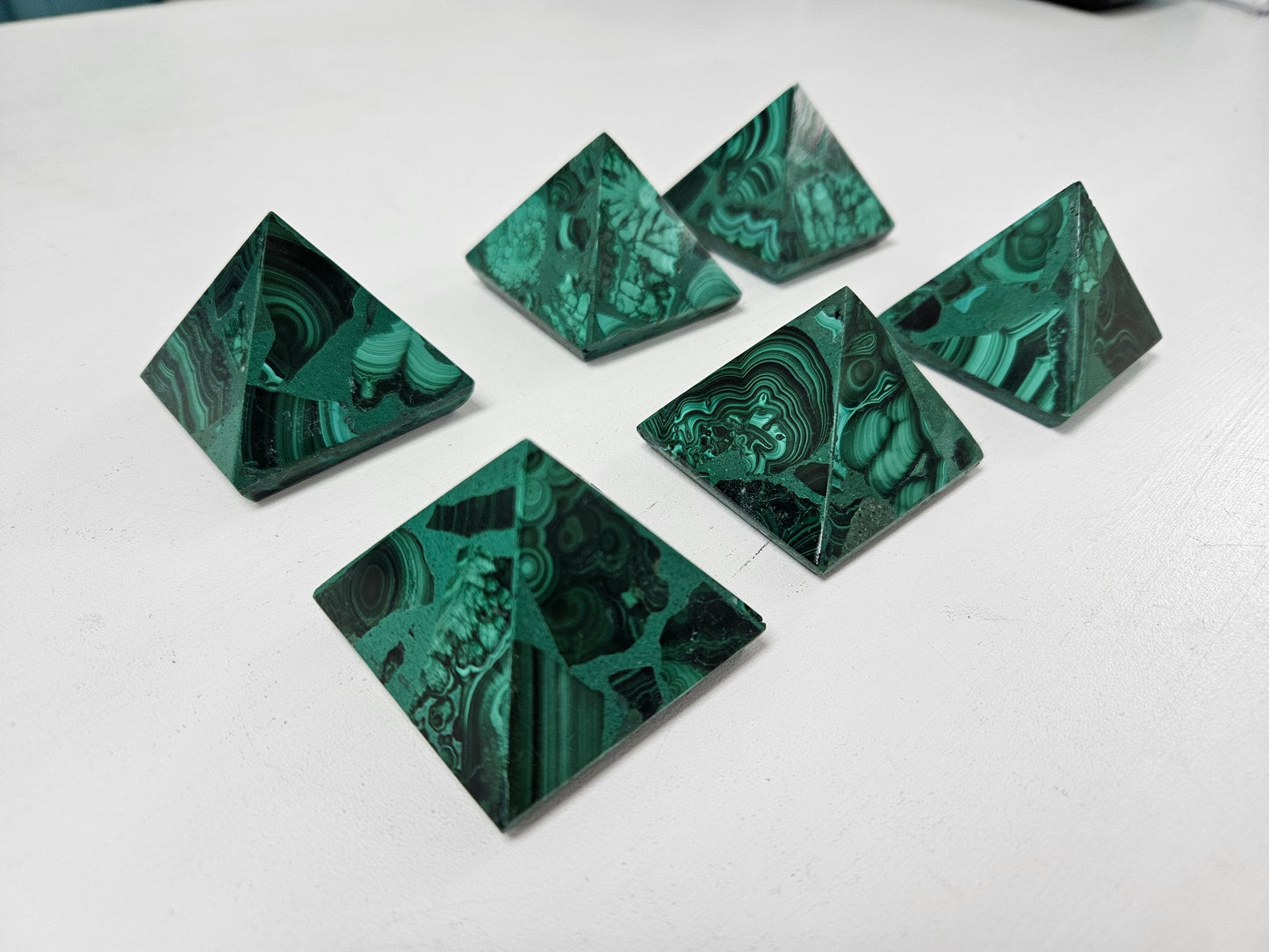 Crystals - Pyramid - Malachite