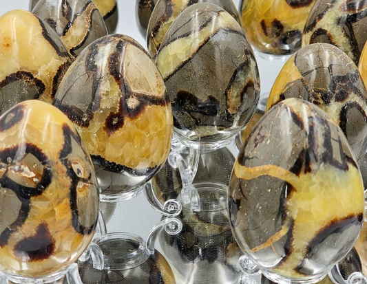 Crystals - Egg - Septarian